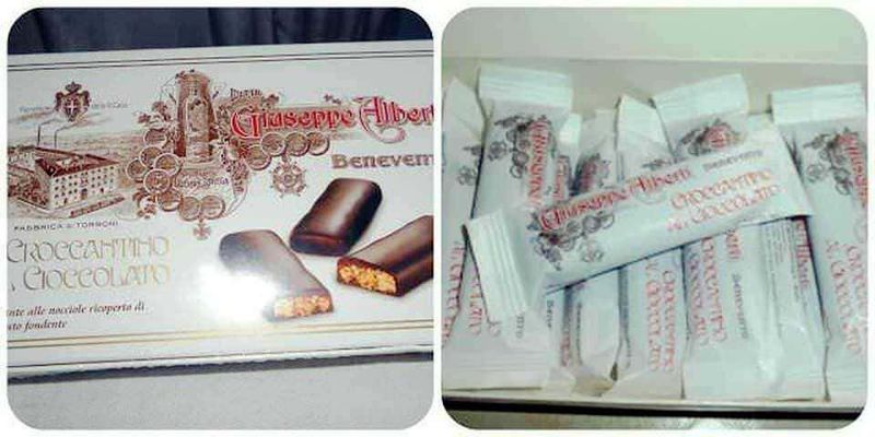 Cioccolatini Strega Benevento con cioccolato puro 3 Croccantino al cioccolato fondente in scatola bianca
