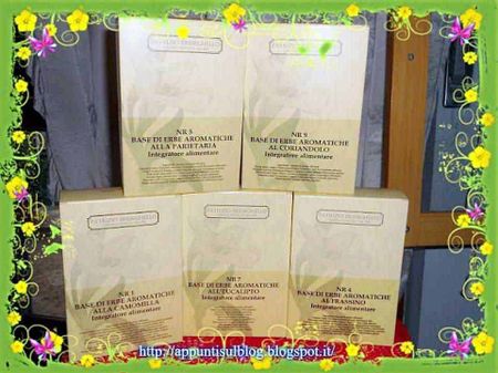 Breseghello infusi speciali per una fresca bevanda 2 Infusi speciali per una fresca bevanda: Erbe officinali e infusi: Fiocco nascita decorativo con fiori e foglie naturali, perfetto per celebration di benvenuto e ricorrenze speciali, aggiungendo eleganza e originalità all'evento.