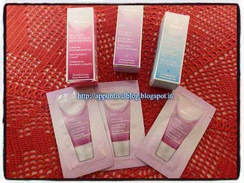 Creme idratante viso in confezioni singole con packaging rosa e bianco, ideale per skincare e routines di bellezza.