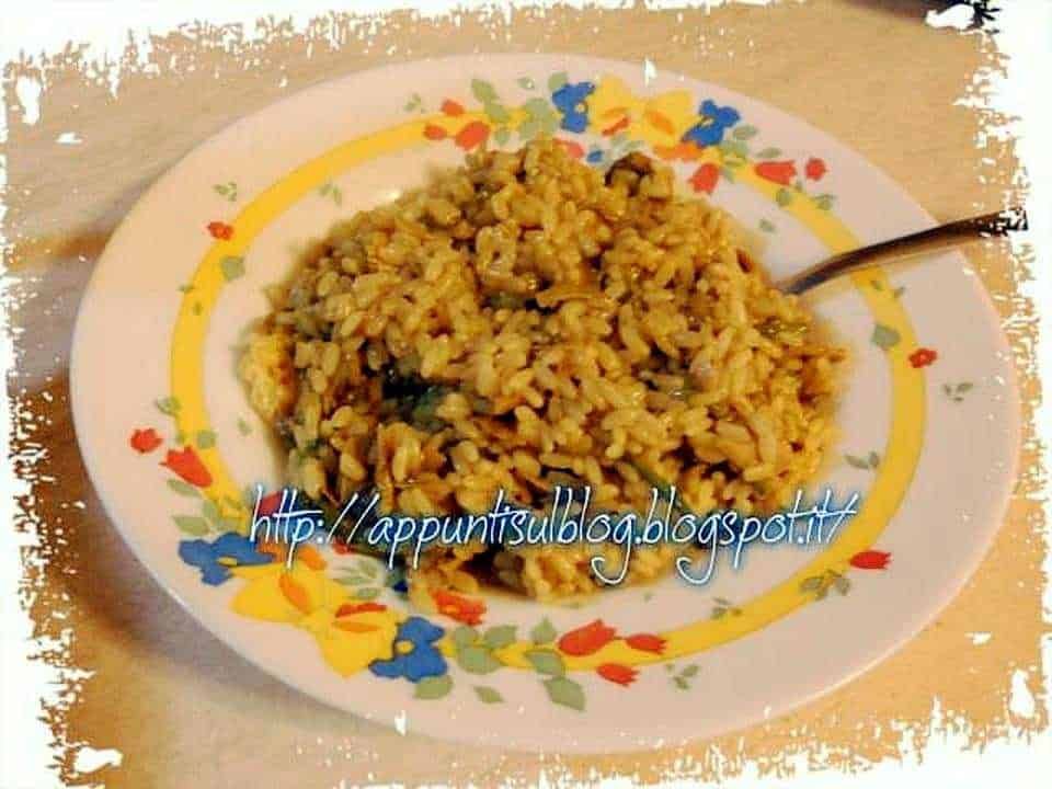 Menu: Riso con funghi, pollo e insalata