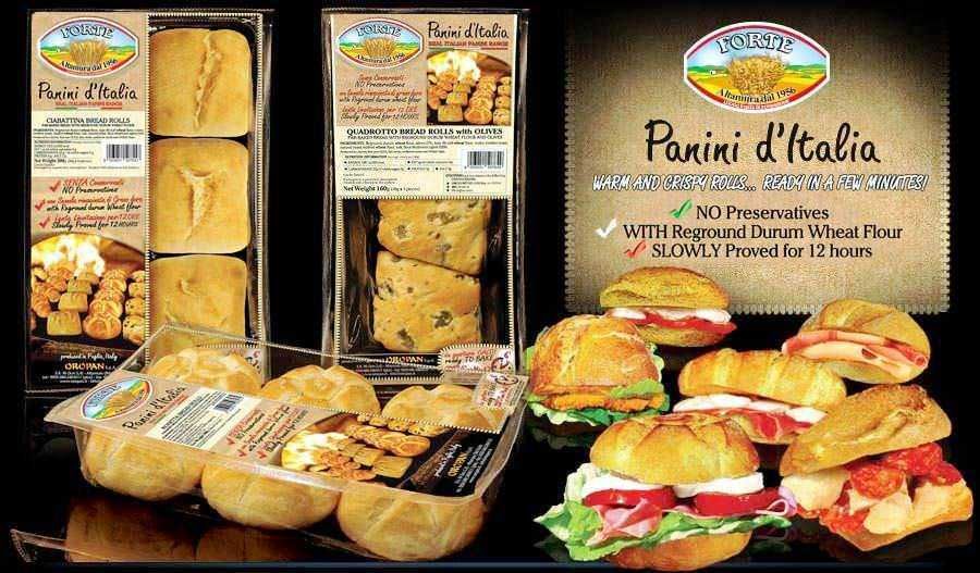 Pane appena sfornate di panini d'Italia, inclusi croissant, focaccine e rotoli di pane, pronti per essere gustati in pochi minuti.