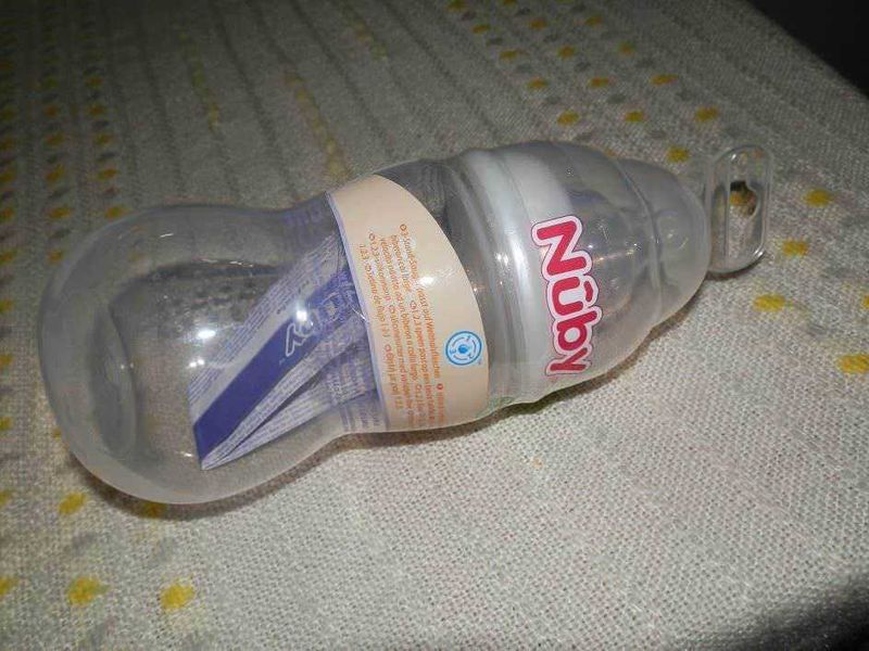 Nuby Softflex Natural Nurser: biberon anticolica 2 Nuby Softflex Natural Nurser, Biberon anticolica per neonato