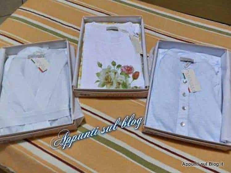 Set di borse in tessuto con stampe floreali e dettagli in stile elegante, perfette come accessori moda o idee regalo, disponibile su Appunti Sul Blog.