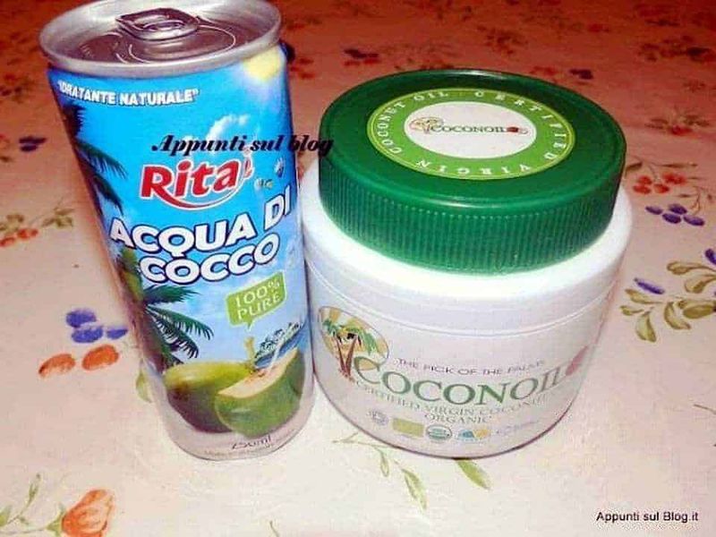 Coconoil, acqua e olio di cocco per salvaguardare la salute 2 Acqua di cocco naturale biodinamica, prodotto biologico e vegano, con latte di cocco in polvere e acqua di cocco fresca, ricco di nutrienti, ideale per idratazione e benessere.