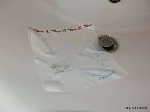 Magic Sticker, eco lavagnetta in microfibra da riutilizzare lavandola
