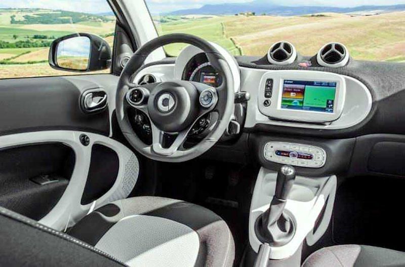 smart fortwo Black Passion, guida grintosa e confortevole