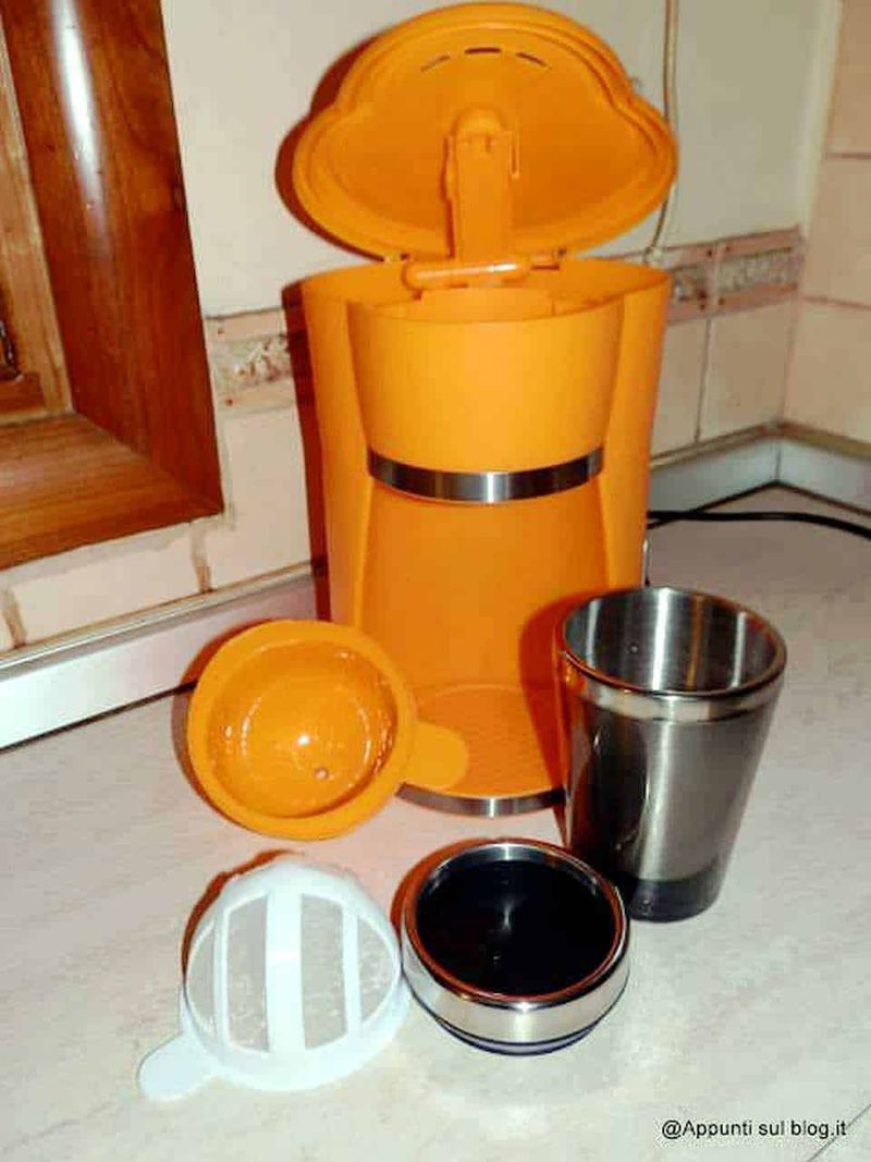Macchina OneConcept compatta per la preparazione del caffè americano