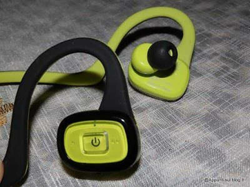 Sistema di aggancio alle orecchie delle cuffie TaoTronics TT-BH08