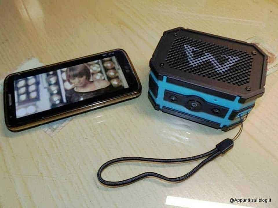 Patox, ascoltare musica e parlare in sicurezza