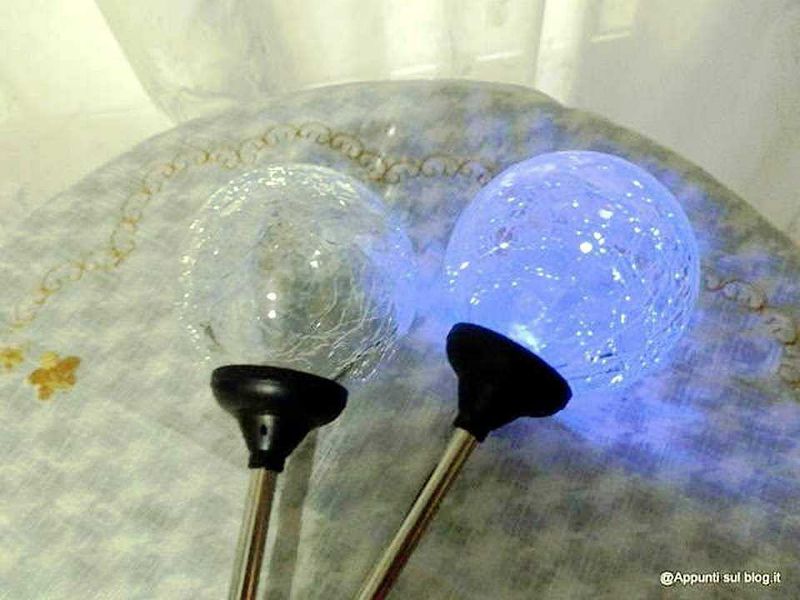 Esky Sky of Electronics, sfere per illuminare il buio 7 Sfere luminose decorative con luci LED blu e trasparente, perfette come illuminazione ambiente moderna e stile minimal, ideali per decorazioni di interni o eventi speciali.