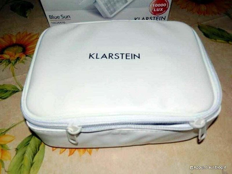 Klarstein Blue Sun: terapia della luce per bioritmi regolari da 10.000 lux 3 Klarstein Blue Sun con borsa per il trasporto