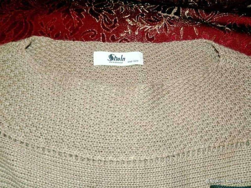 Cappello di paglia naturale con taglia media, ideale per l'estate e l'outdoor, realizzato con materiali di alta qualità, perfetto per proteggersi dal sole con stile.