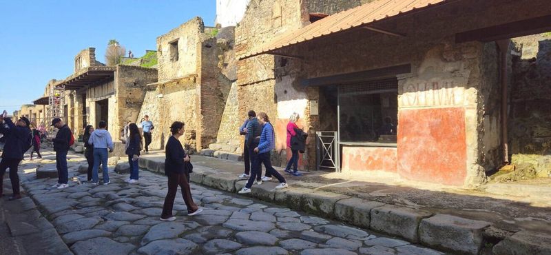 Pompei tour e curiosità di una grande civiltà romana 8 ambienti commerciali.