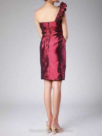 Taffeta Sheath/Column Strapless Short/Mini Pleats Bridesmaid Dresses