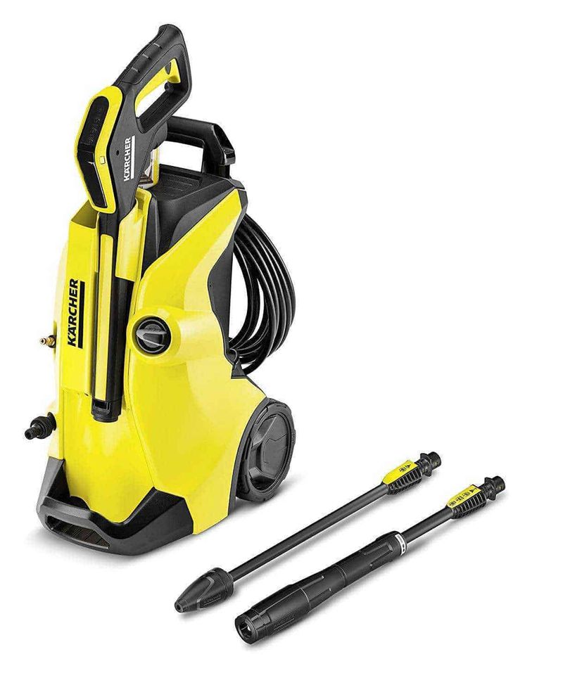 Pulitore a vapore giallo e nero con spazzola rotante per pulizia pavimenti e superfici dure, design innovativo, marca Karcher, ideale per la casa e ambienti industriali, tecnologia avanzata, manutenzione facile.