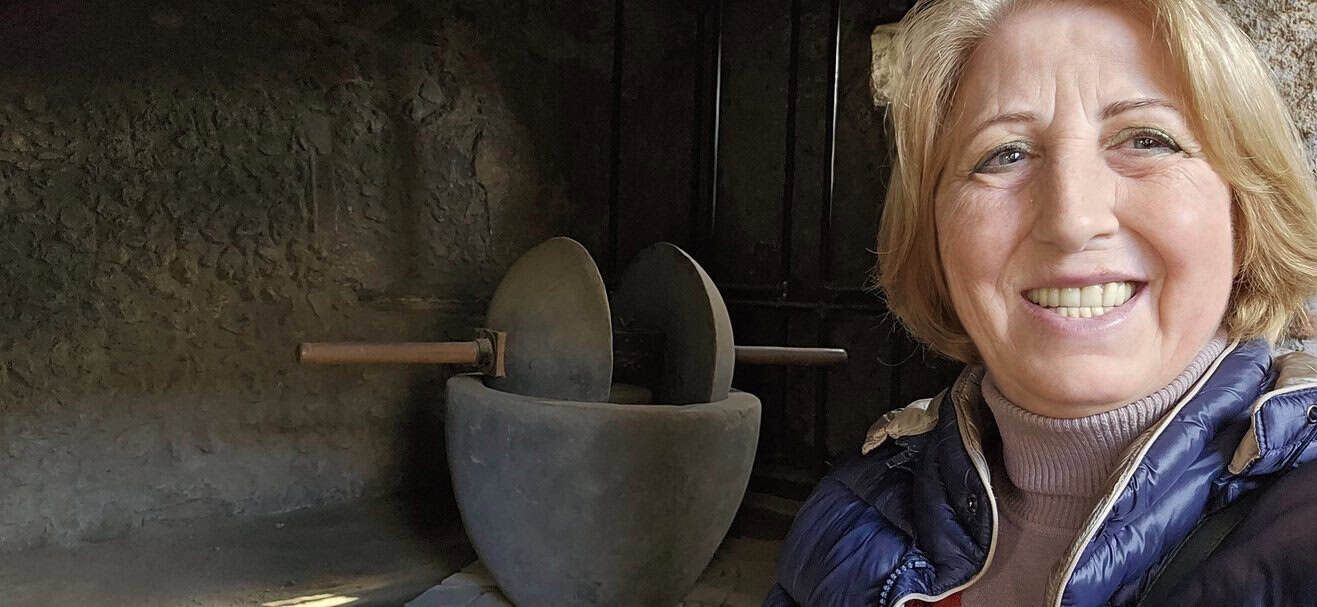 Antica bottega romana negli Scavi di Pompei dove veniva macinato il grano