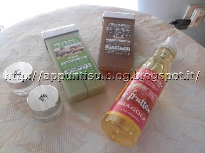Cere epilatorie Arcocere e Bio Velour: come scegliere il metodo più adatto 3 Profumi e aromi naturali in pratiche confezioni per creare ambienti freschi e profumati, con vaporizzatori e oli essenziali di alta qualità per la casa o il benessere personale.