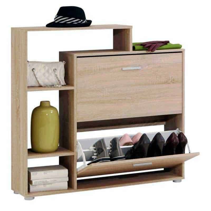 Scarpa da stiva in legno con spazio aperto e cassetto, ideale per ingresso o corridoio. Con accessori decorativi come cappello, bouquet di fiori, e scarpe, funzionale e moderna soluzione di arredo.