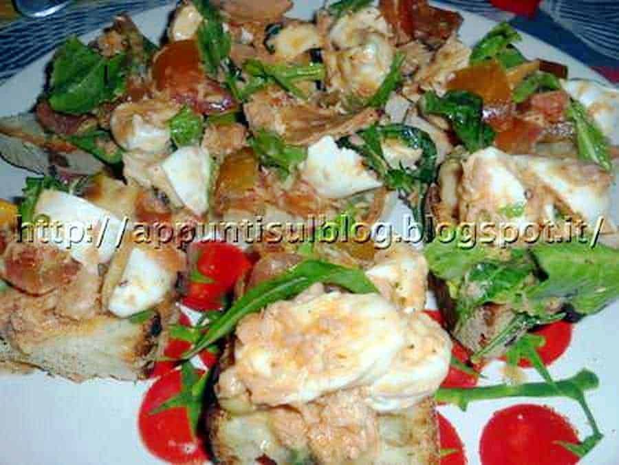 Frantoiani di oli nel cuore del Cilento: Oleificio valletta: Frittata di pesce con verdure fresche e salsa cremosa, perfetta per un piatto gustoso e nutriente. Ricetta semplice e veloce da preparare, ideale per pranzo o cena leggera.