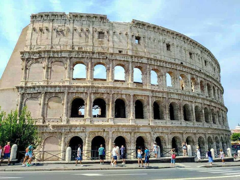 Virail: visita Roma e Verona in 1 giorno 3 Scegli Virail e viaggi in treno a Roma- Colosseo
