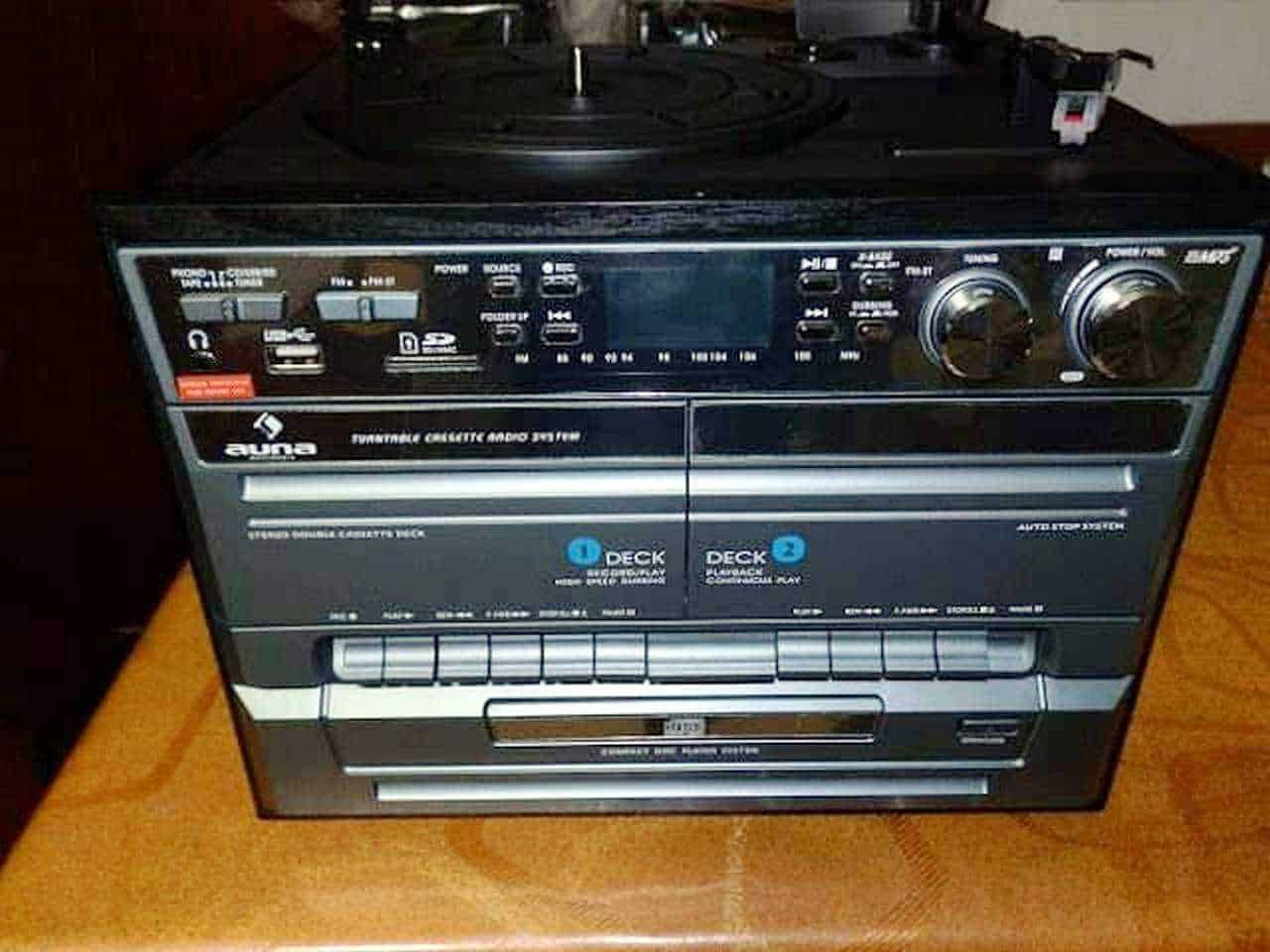 Impianto stereo retrò: AUNA 388-BT, impianto stereo con giradischi, cassette e bluetooth retrò