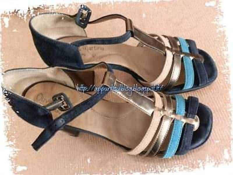 Sandali estivi con tacco medio, fasce colorate in beige, blu e nero, perfetti per look casual e eleganti. Scarpe comode e alla moda, ideali per la stagione calda.