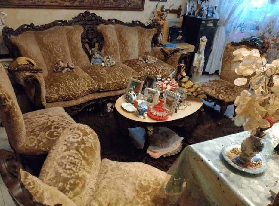 Appunti Sul Blog, soggiorno con arredi vintage e decorazioni natalizie.