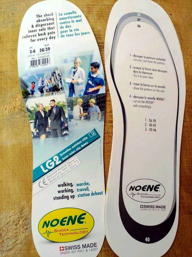 Solette antishock Noene in carbonio per ogni esigenza sportiva. 6 Scarpa ortopedica NOENE con tecnologia Shock, ideale per camminare, lavorare, stare in piedi, con suola antiscivolo e assorbente, in materiale resistente e di alta qualità.