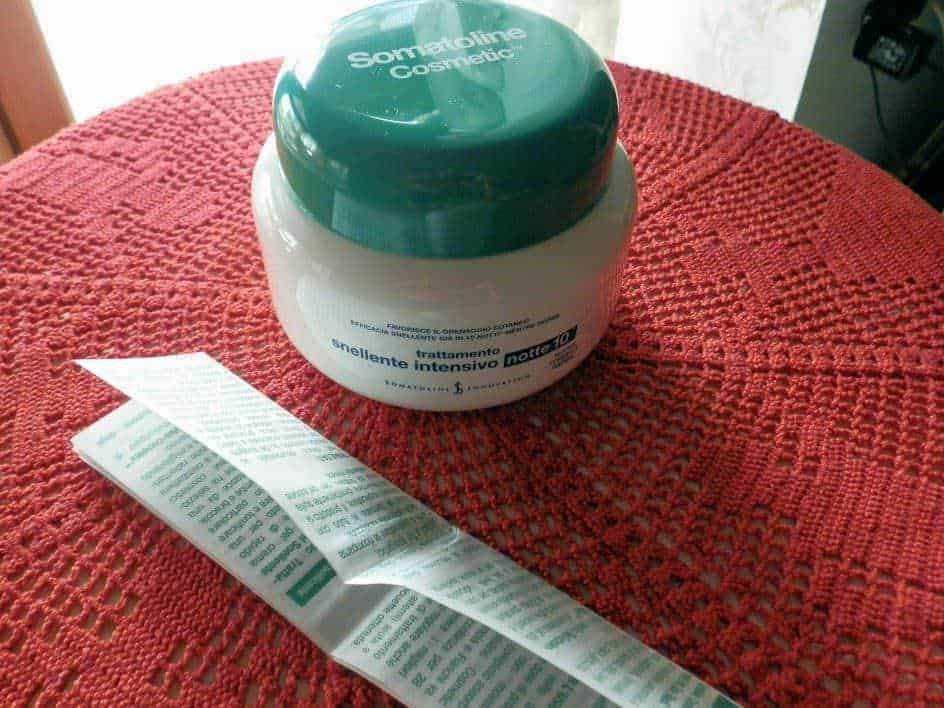 Somatoline Cosmetic trattamento snellente intensivo notte in crema per gambe, fianchi e corpo