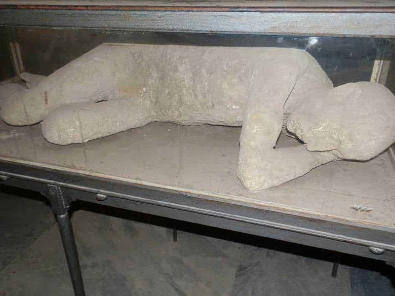 Eruzione Vesuvio 79 dC a Ercolano e Pompei