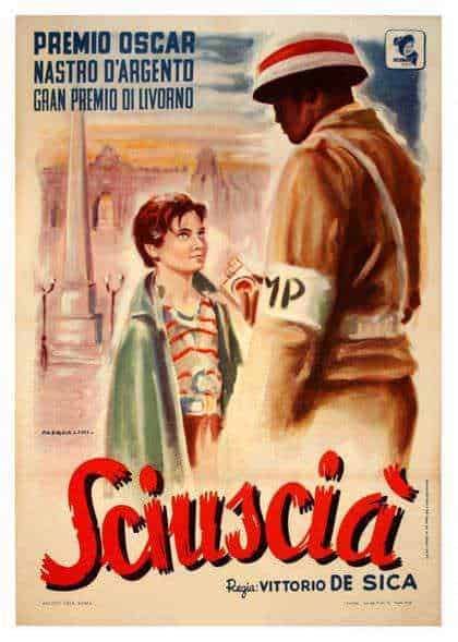 Galleria umberto i a napoli: Premio Oscar Sciuscià film classico italiano di Vittorio De Sica, scena di giovani e soldato in stile cinematografico, film vincitore di premi internazionali, appunti sul blog cultura cinema italiana.