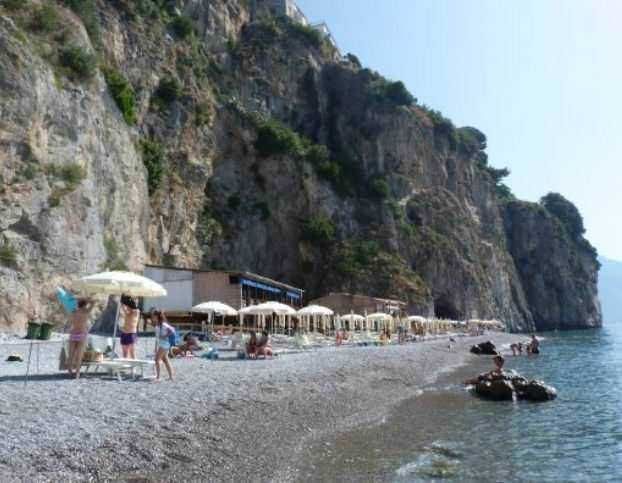 6 Spiagge costiera amalfitana via mare e terra 4 6 Spiagge in costiera amalfitana accesso via mare e terra