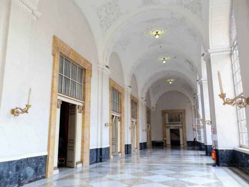 Palazzo Reale a Napoli cosa vedere in 2 ore