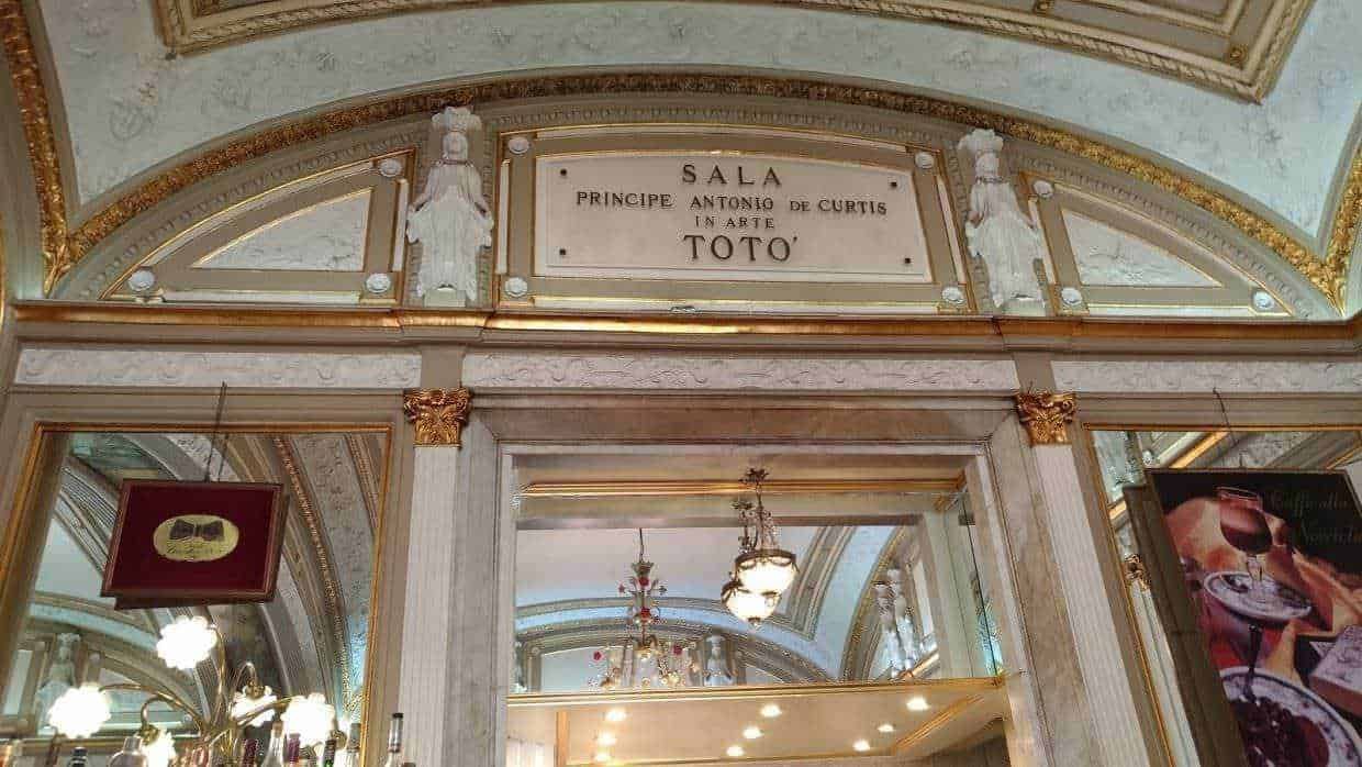 Piazza Plebiscito, simbolo del nuovo “Rinascimento napoletano”