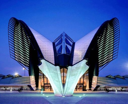 8 edifici ultramoderni: palazzi o farfalle?