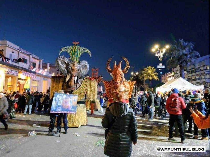 Carnevale Viareggio 2019 carri e sfilata 4 Trucco, carri e sfilata al Carnevale di Viareggio 2019