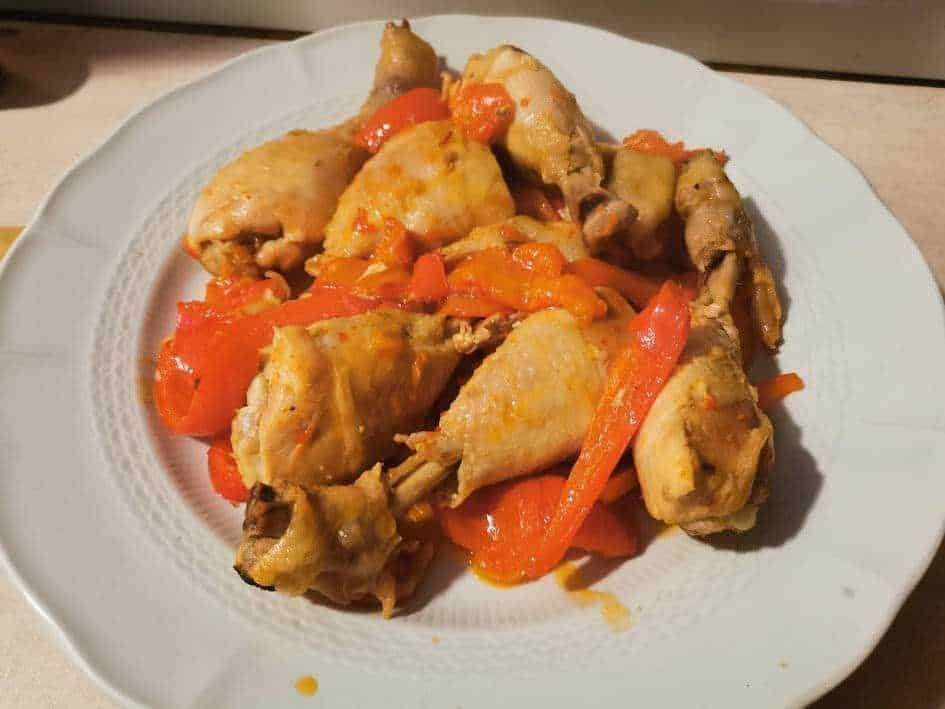 File name: pollo-con-peperoni-e-pomodoro.jpg.