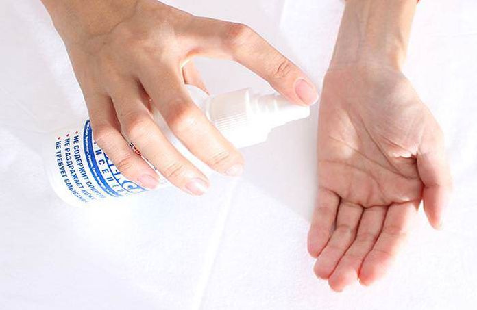 Disinfettante o lavaggio delle mani: quale più efficace?