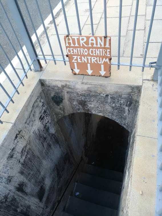Entrata dalla strada principale