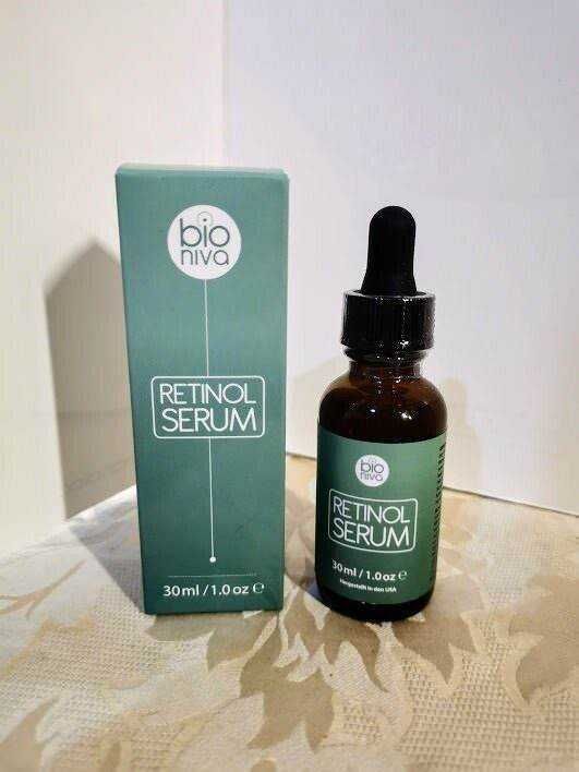 Bio niva retinol serum, siero antirughe, trattamento viso, efficace contro rughe e linee d'espressione, cura della pelle, prodotti naturali, skincare, bellezza e giovinezza.