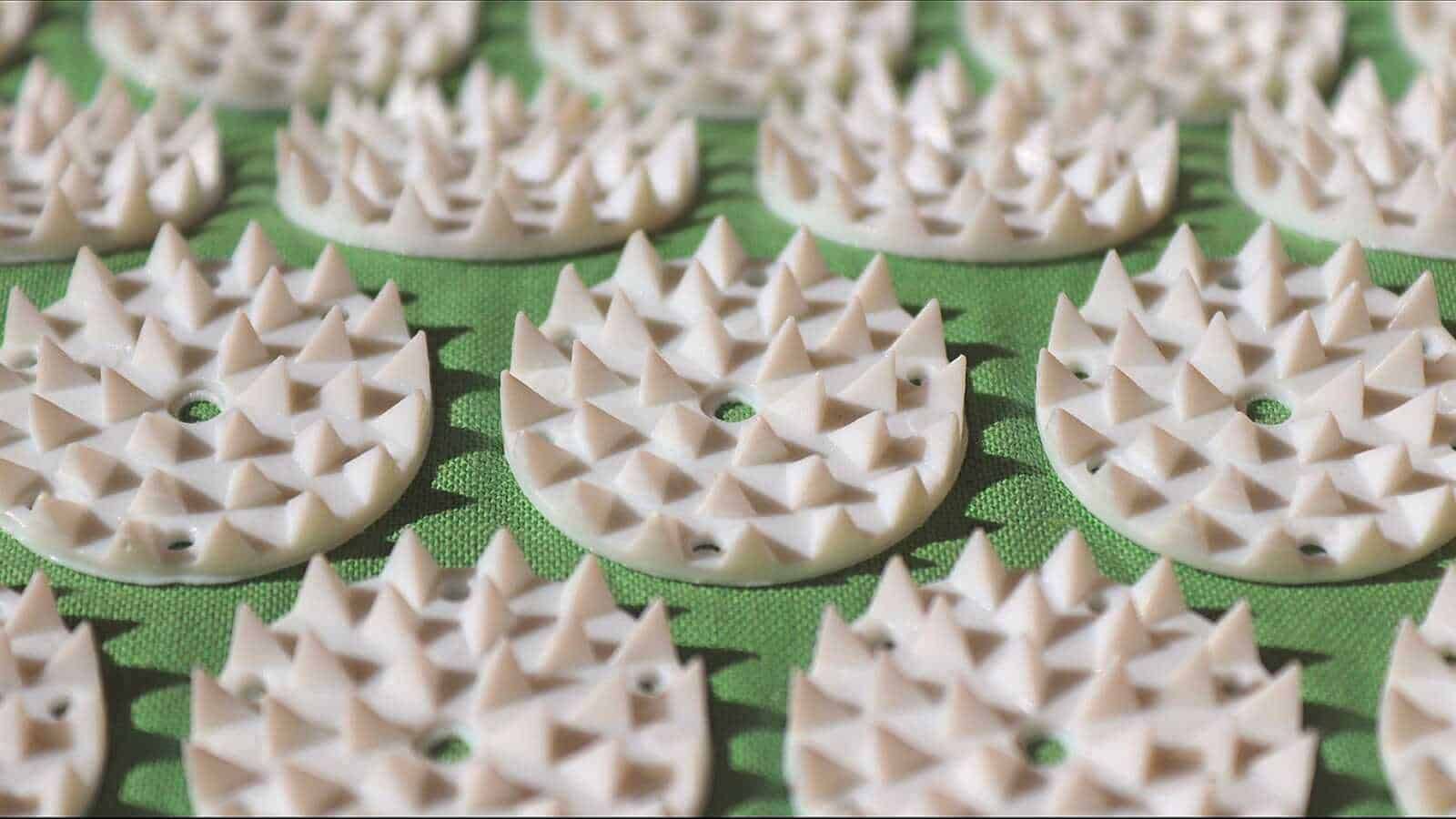 Punte di massaggio in silicone per piedi, antimicrobiche e durevoli, ideali per alleviare dolori e migliorare la circolazione. Perfette per una cura quotidiana del benessere dei piedi.