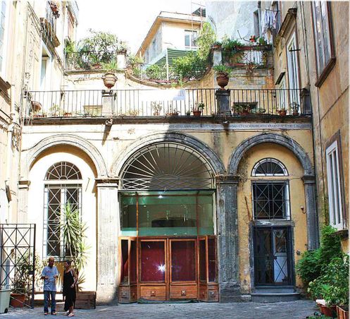 9 Palazzi Neoclassici Napoli e Ville Liberty