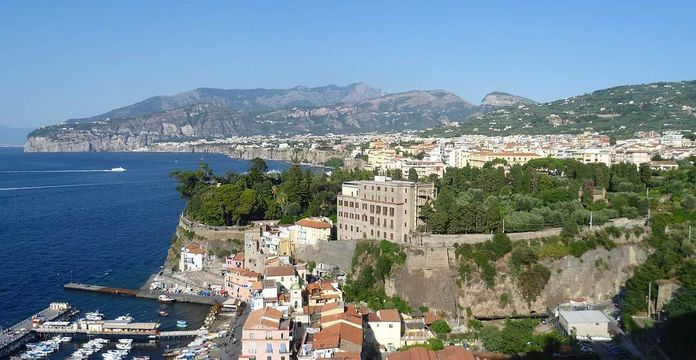 Sorrento, popolare località turistica in Campania