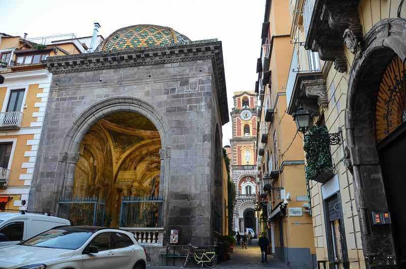 Cosa vedere a Sorrento in un giorno, 22 attrazioni e tour