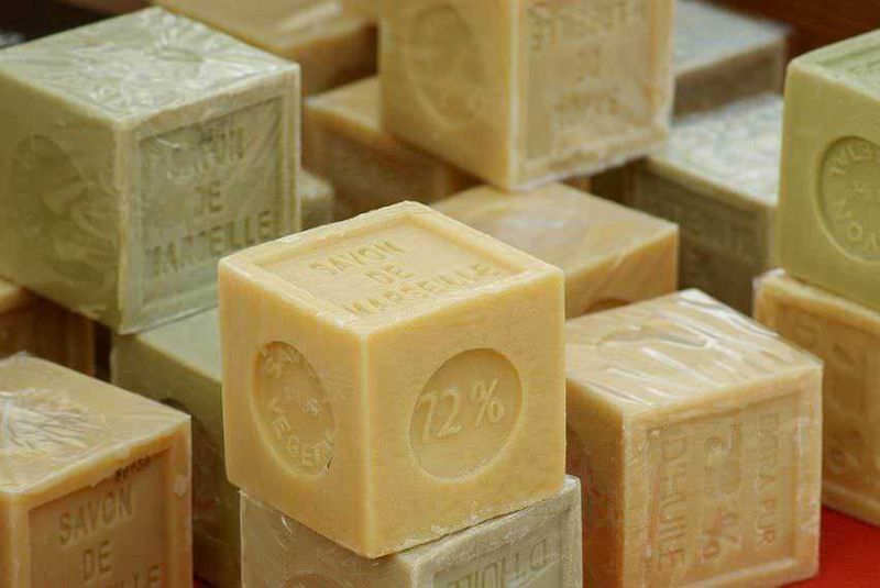 Sapone di Aleppo pulizia profonda della pelle 2 Pulizia profonda della pelle con il Sapone di Aleppo