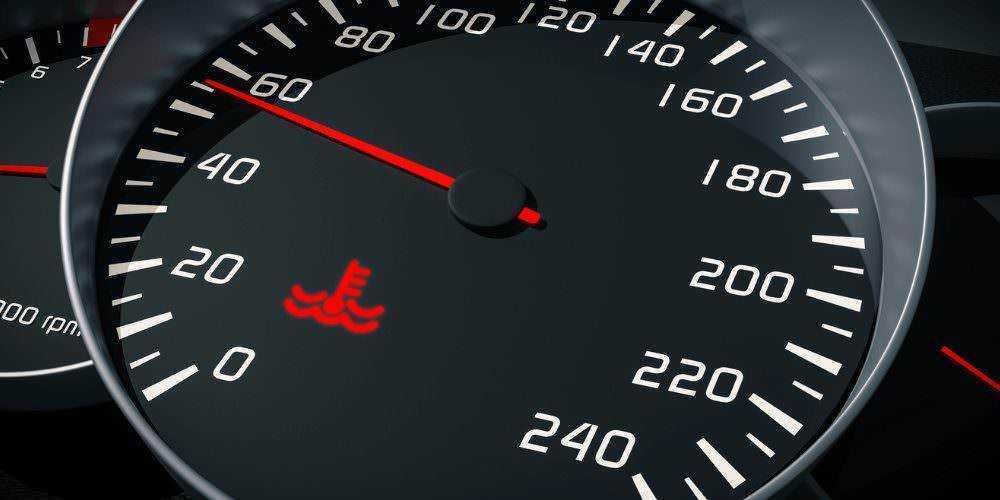 Rilevatore di temperatura del motore e indicatore velocità dell'auto, strumenti di bordo per la diagnostica del veicolo.