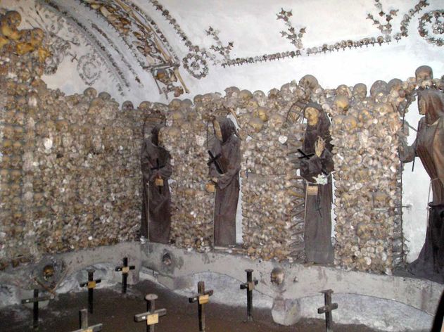 Chiesa dei Cappuccini Roma, cripta ossario