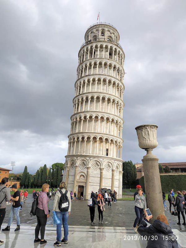 Perché non cade la Torre di Pisa?