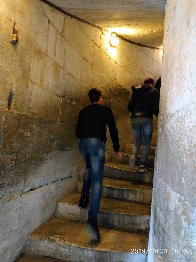 Perché non cade la Torre di Pisa?