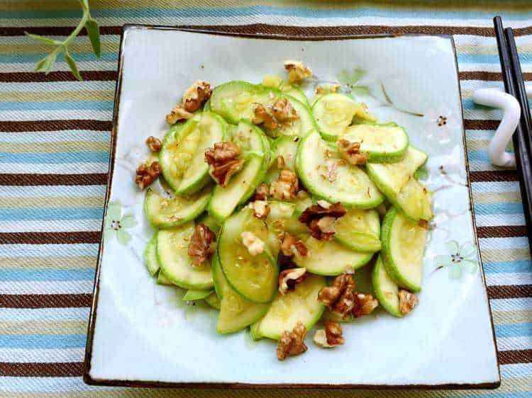 Insalata Di Zucca Con Condimento Di Yogurt Probiotico